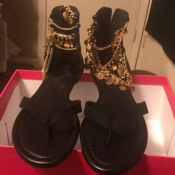 Sandals - Picture 1 of 2